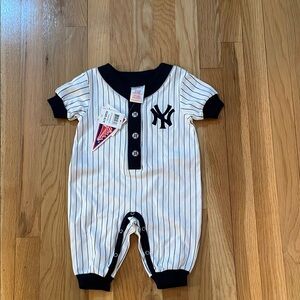 NY YANKEES 6-9 Month Vertical Pinstripes Romper